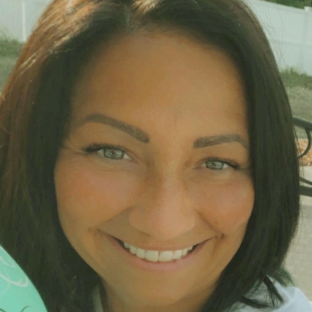 Meet your Posher, Anjelica